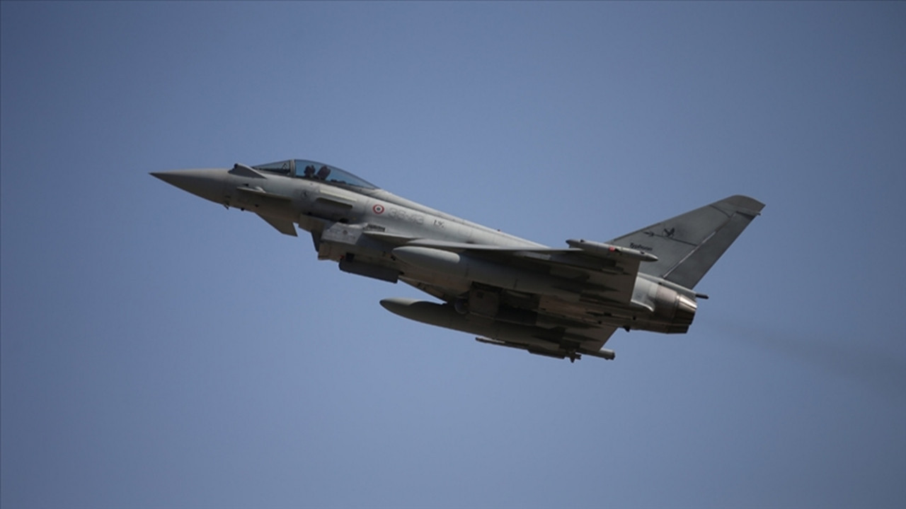 Almanya, "Arktik Nöbeti" misyonuna ilk adımda 4 Eurofighter ile katılacak haber görseli