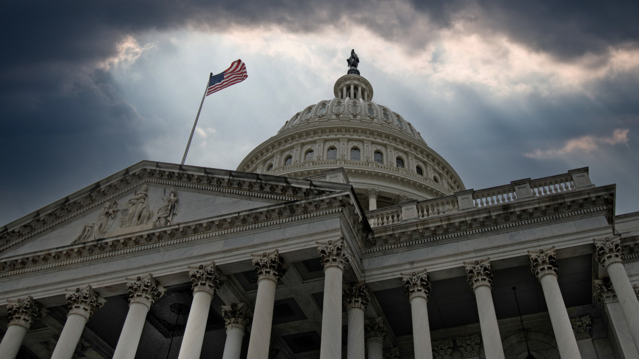 ABD bütçesi ocakta 95 milyar dolar açık verdi haber görseli