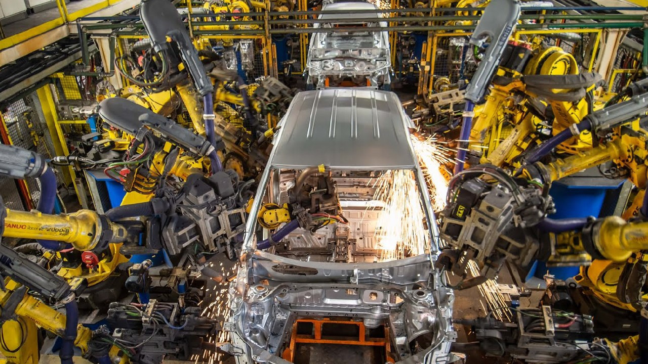 Otomotiv devinden rekor kâr sonrası sürpriz hamle: Temettü yüzde 20 artırıldı, milyarlarca dolarlık geri alım başlıyor haber görseli