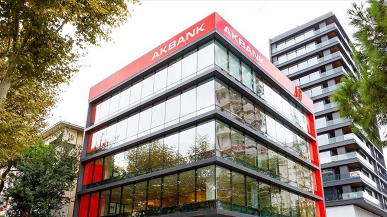 Akbank’tan 4,4 milyar liralık ihraç haber görseli