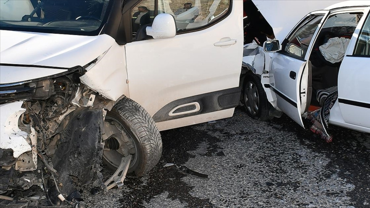 Trafik kazalarında değer kaybı tazminatı artık maddi hasarla birlikte hesaplanacak haber görseli
