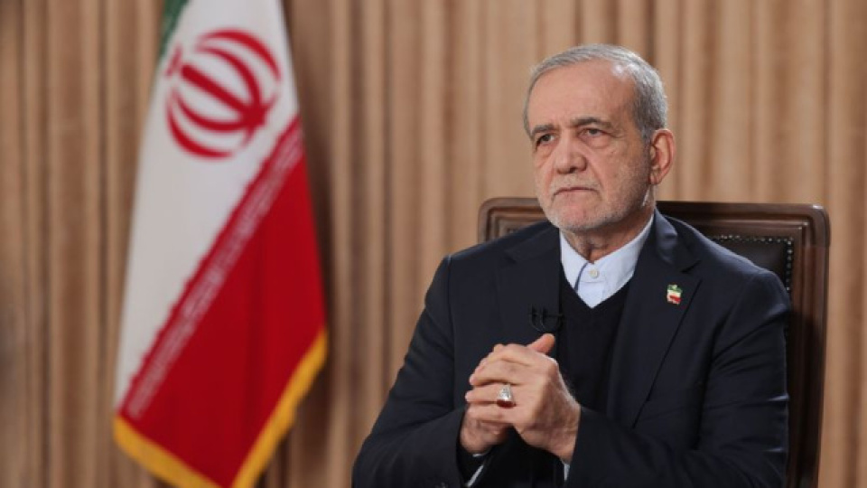 Pezeşkiyan'dan ABD müzakereleri sonrası nükleer silah açıklaması haber görseli