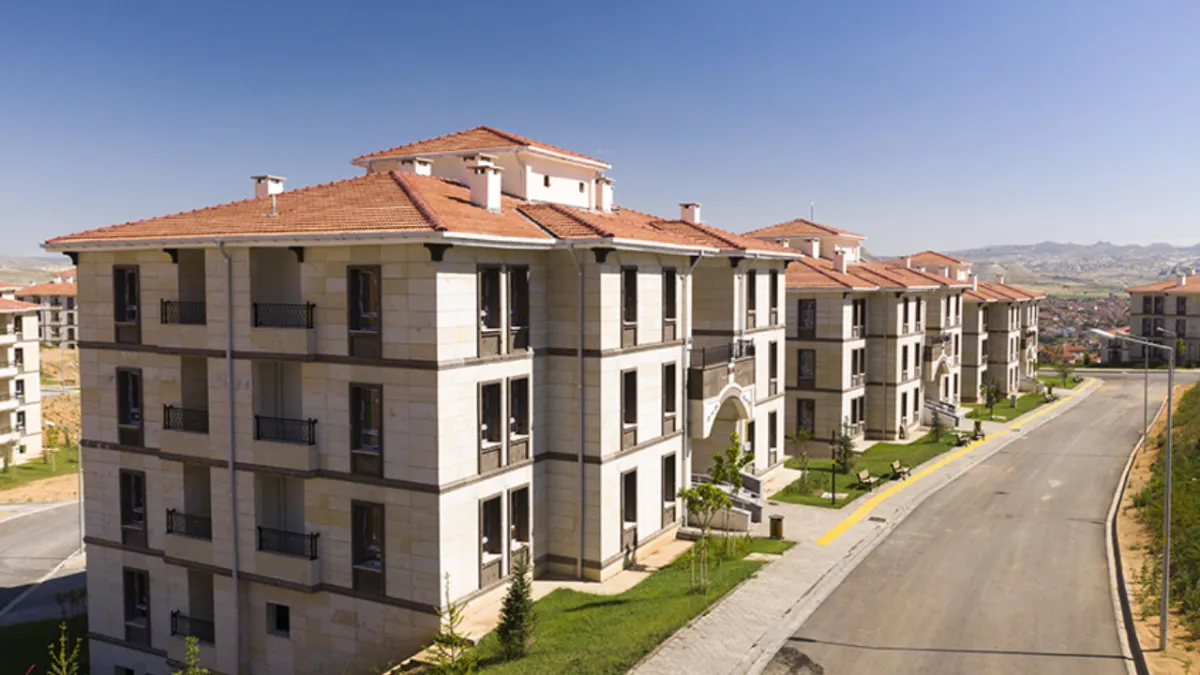 TOKİ’de kura süreci devam ediyor: Bu hafta 20 bin 996 konut için çekiliş yapılacak haber görseli