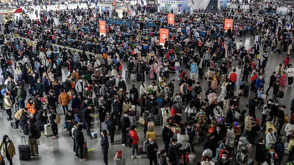 Çin’de bayram göçü: Günlük seyahat 353 milyona ulaştı haber görseli