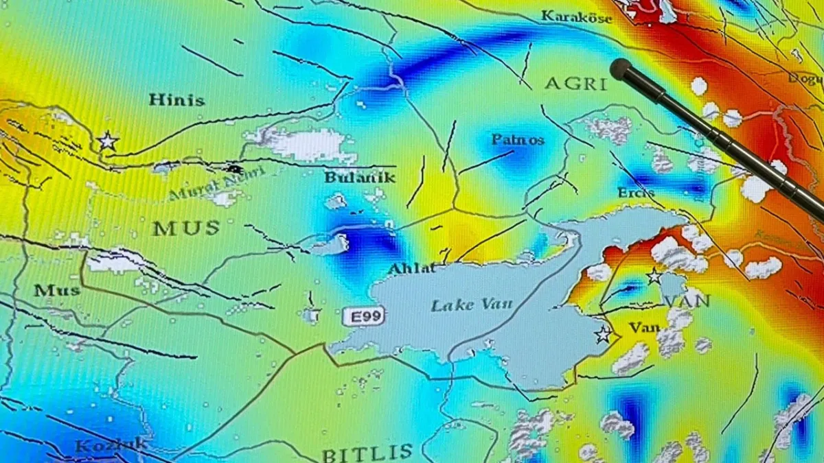 Uzmanlardan yeni deprem uyarısı: 230 kilometrelik fay zonu keşfedildi haber görseli