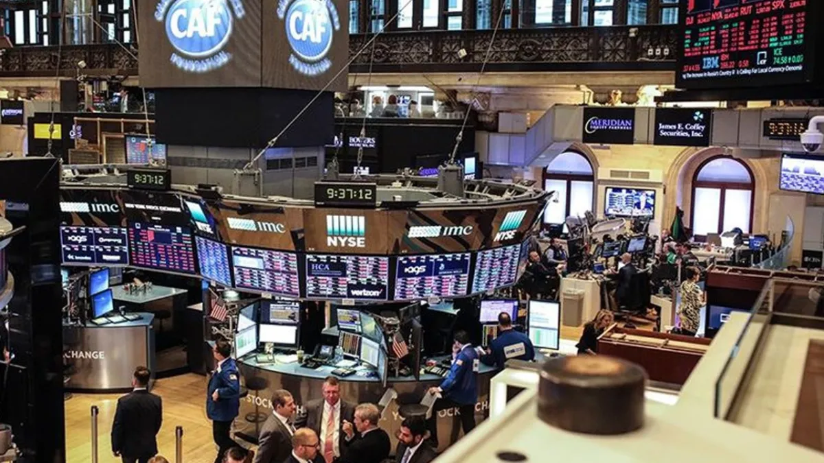 New York borsası düşüşle açıldı haber görseli