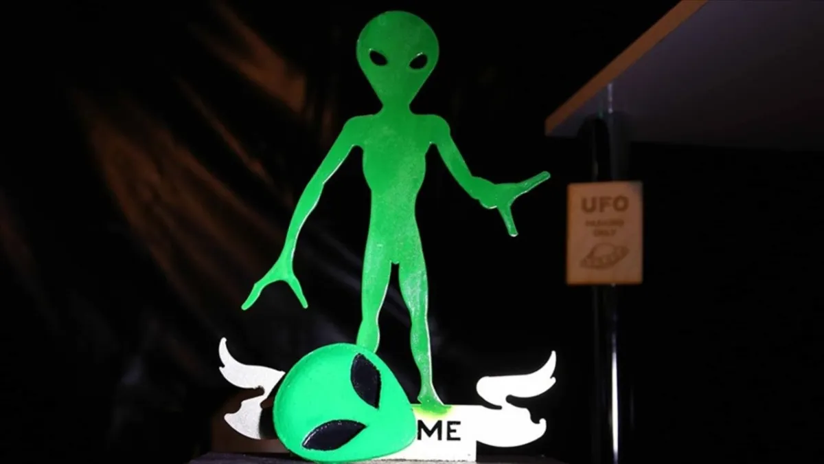 UFO’lar ve uzaylı iddiaları yeniden gündemde: 'Tanıklar' ve resmi veriler ne söylüyor? haber görseli