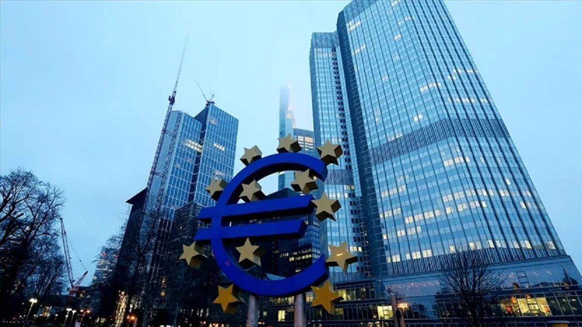 ECB üst üste üçüncü yılı zararla kapattı: 2025’te kayıp 1,254 milyar avro haber görseli