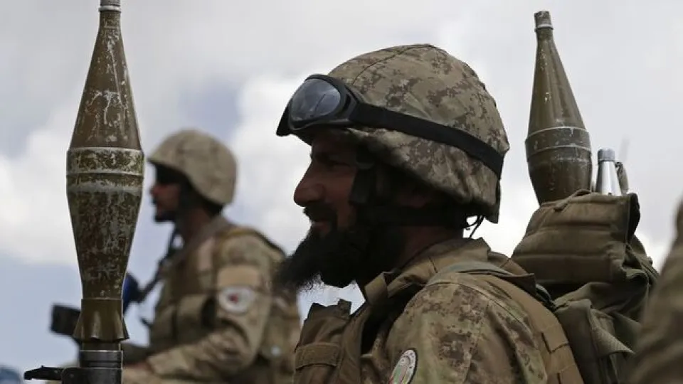 Afganistan'dan Pakistan'ın hava saldırılarına misilleme haber görseli