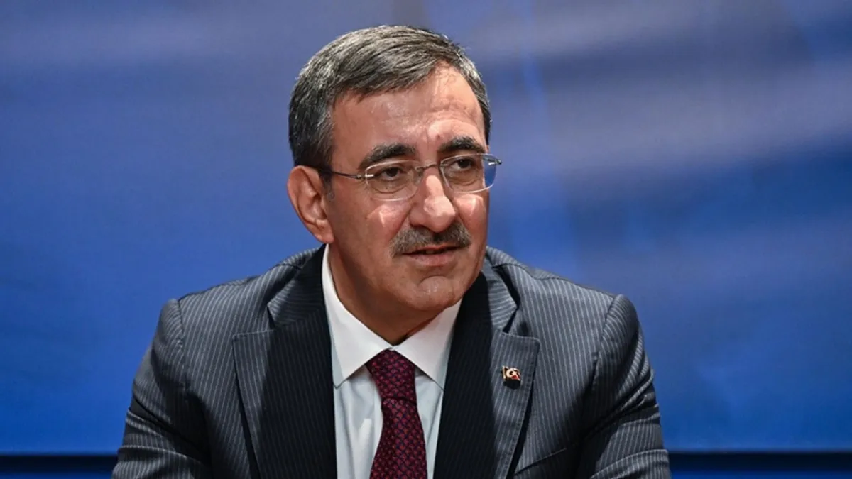 Yılmaz: 400 milyar dolar ihracat hedefliyoruz haber görseli