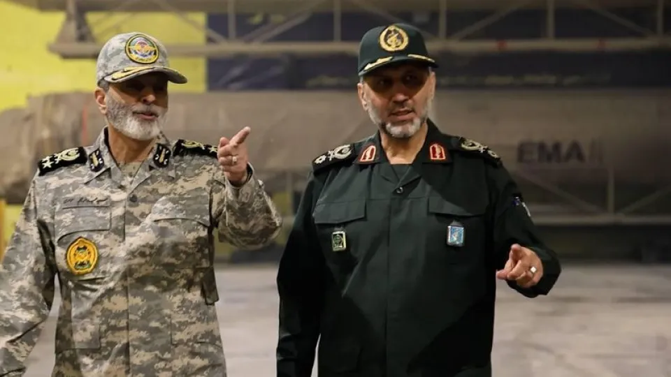 Hamaney'in ardından üst düzey askeri liderler de hayatını kaybetti haber görseli