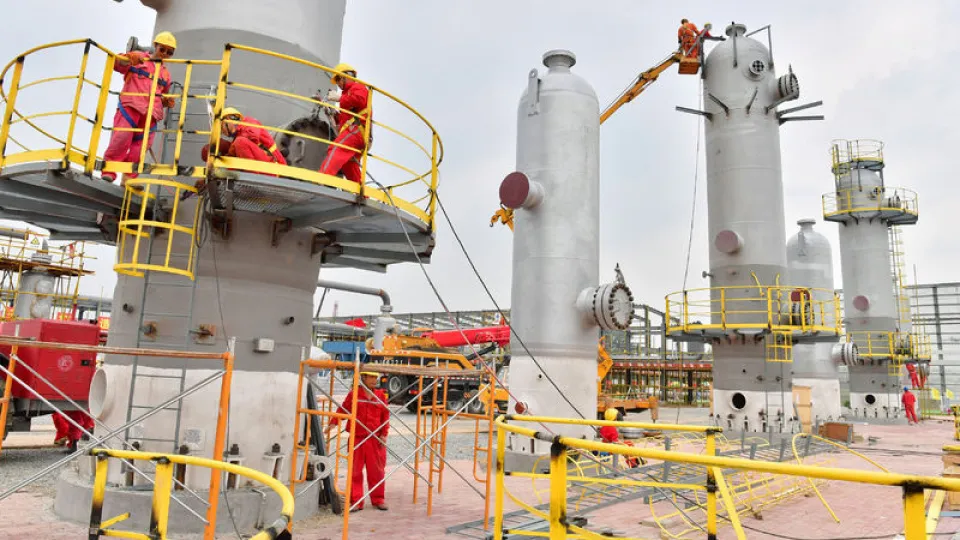 Çin akaryakıt ihracatını askıya alıyor