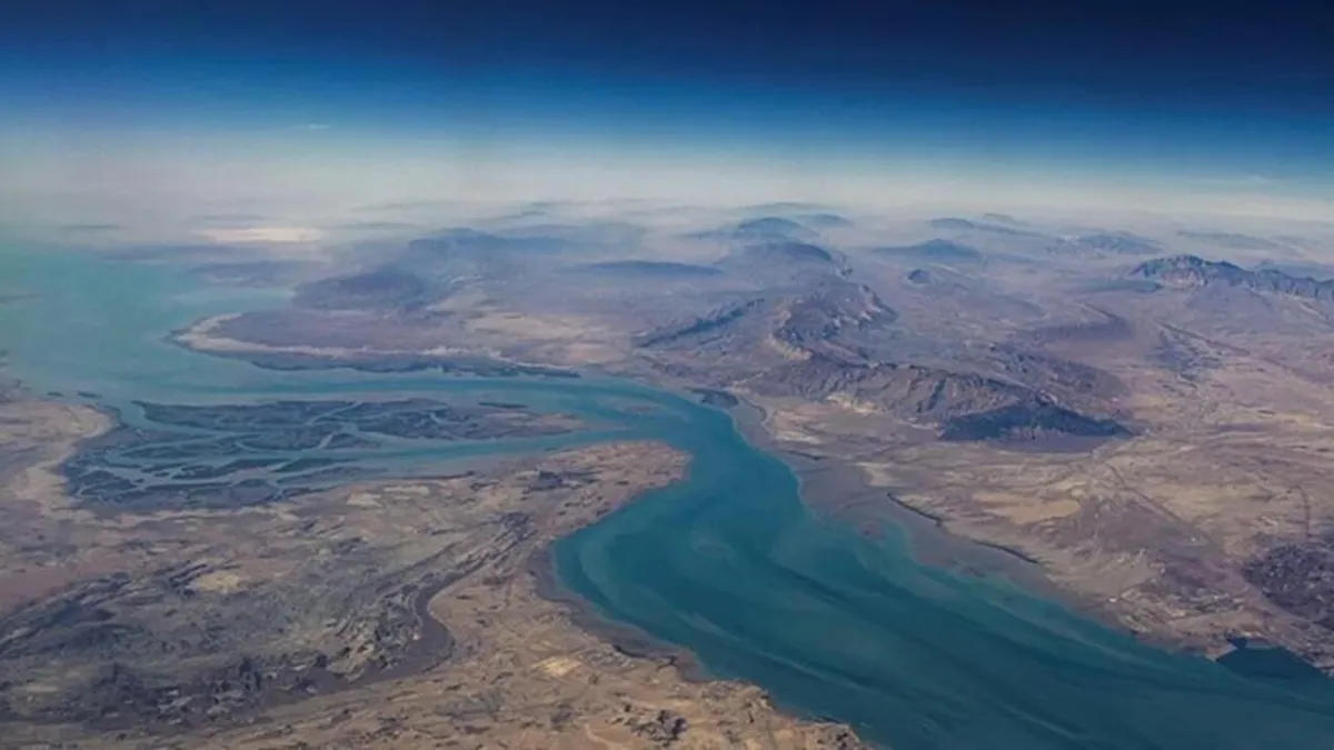 İran Genelkurmay Başkanlığı: "Hürmüz Boğazı ABD-İsrail ile bağlantılı gemiler dışındakilere açık"