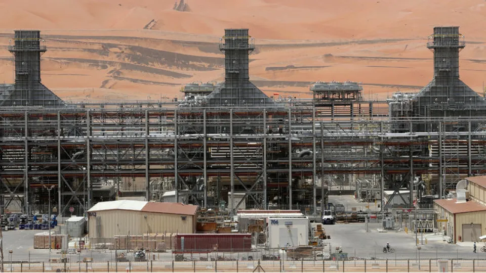 İran, enerji altyapısını hedeflemeyi sürdürüyor