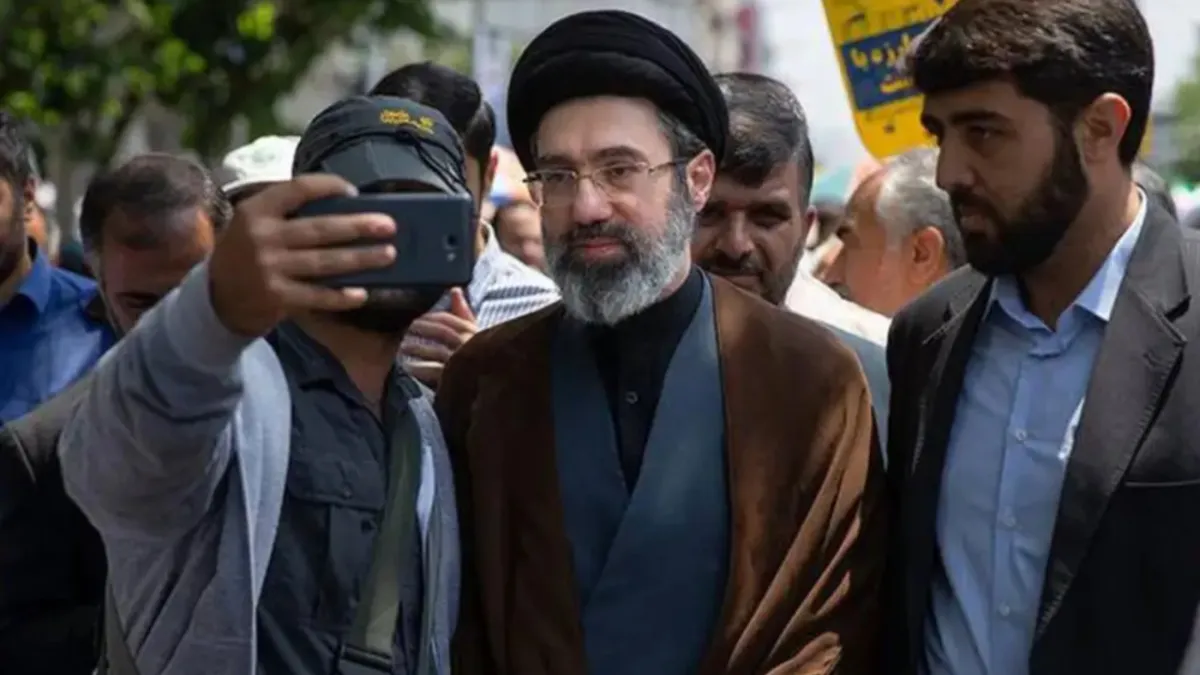 İran'ın yeni lideri Mücteba Hamaney haber görseli