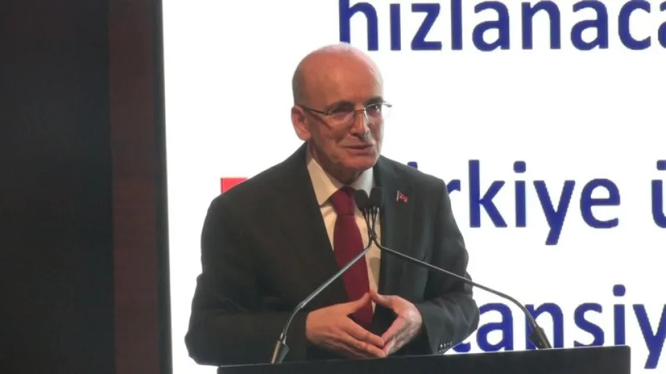 Şimşek: 2026'da cari açık öngörülerimizin üzerinde gerçekleşebilir haber görseli