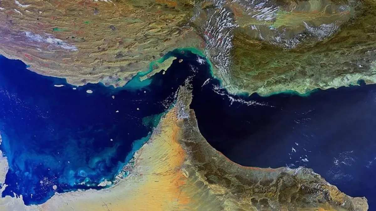 İran Meclisi, Hürmüz'de geçiş ücreti yasasını onaylamaya hazırlanıyor