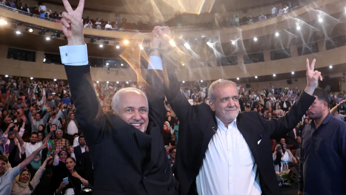 Mart'ta son görevinden istifa etmişti: İranlı eski bakandan çok konuşulacak "barış" önerileri