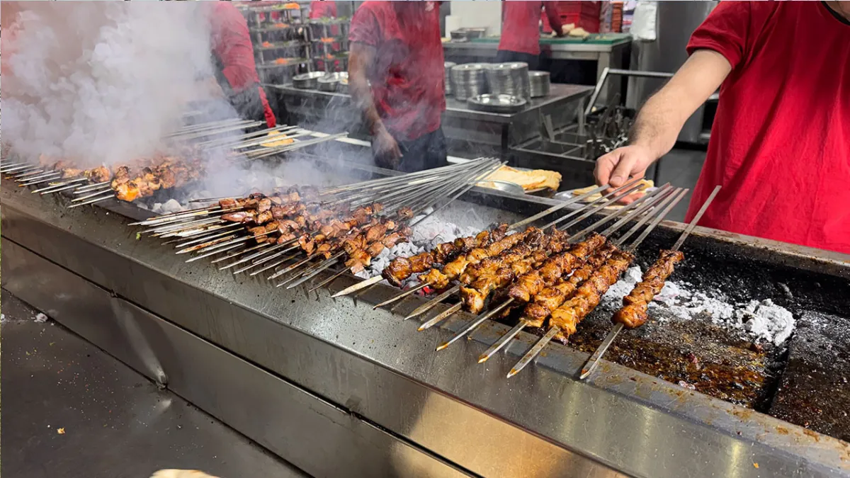 Adana’da karnaval bereketi: Kebapçılar doldu taştı