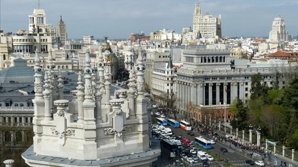 Yasa dışı kazanç iddiası ülkeyi karıştırdı: Kiracılar, 'kira vermeme' eylemi başlatıyorlar haber görseli