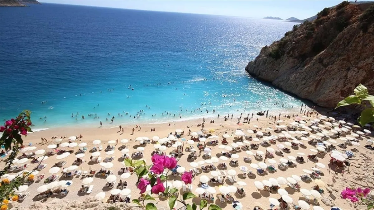 Tatil sezonu öncesi kritik uyarı: Sahte rezervasyon tuzağına dikkat! haber görseli