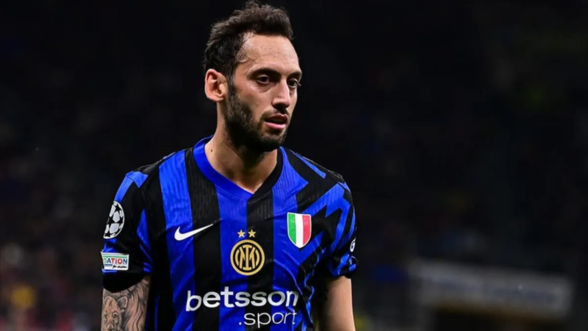 Galatasaray’la anılan Hakan Çalhanoğlu için Inter kararını verdi haber görseli