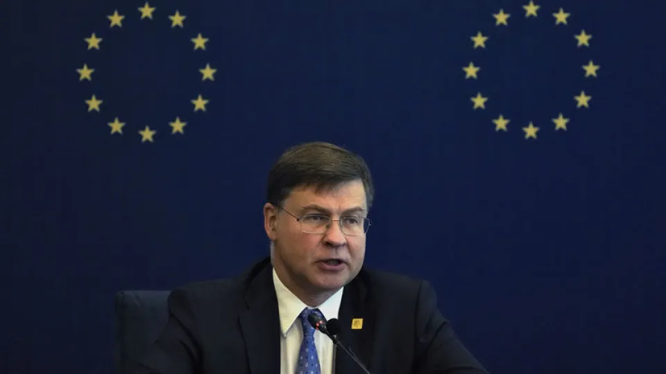 AB: Ateşkese rağmen stagflasyon riski sürüyor haber görseli