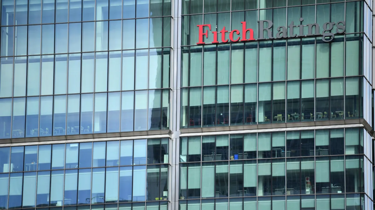 Fitch'ten ateşkese rağmen kredi riski uyarısı haber görseli