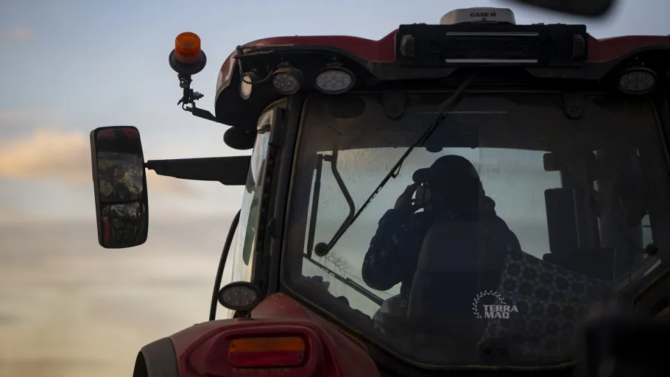 Fransız çiftçisine 20 milyon euroluk ek mazot desteği haber görseli