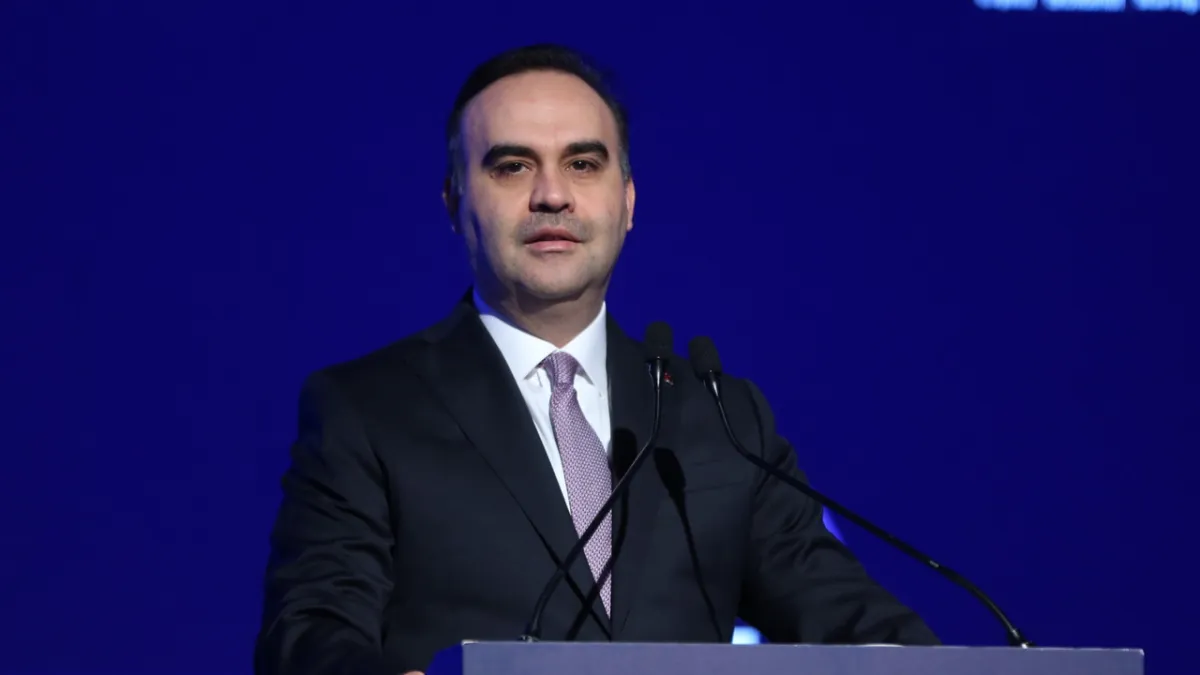 Kacır: Dünya değişirken, Türkiye küresel ticaretin merkez ülkelerinden biri oluyor haber görseli