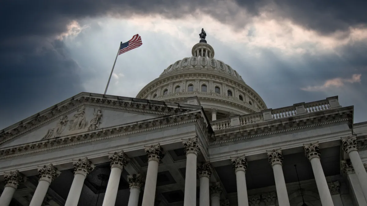 ABD bütçesi martta 164 milyar dolar açık verdi haber görseli