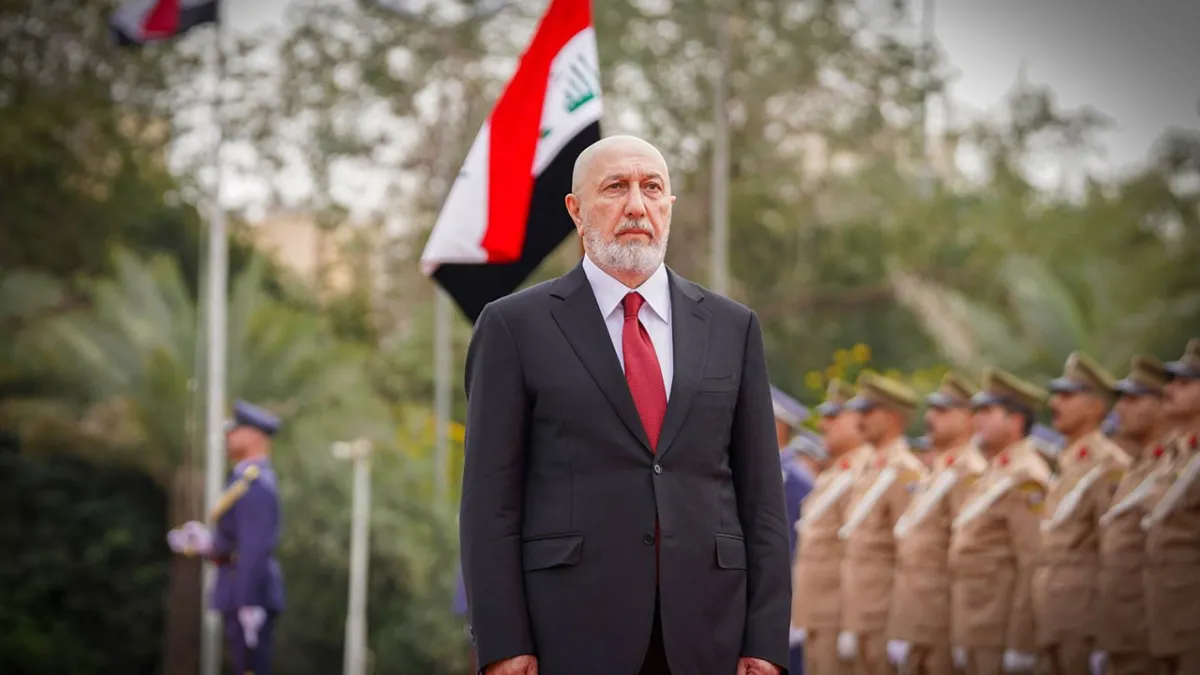 Irak’ın yeni Cumhurbaşkanı Amedi görevini resmen devraldı haber görseli