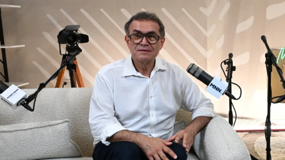 Roubini: "ABD'nin ablukası Çin ekonomisine zarar verir" haber görseli