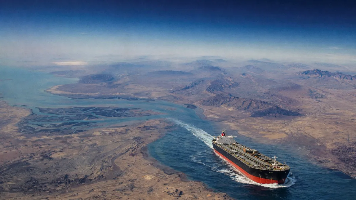 İran'dan Körfez ülkelerinden tazminat talebi haber görseli