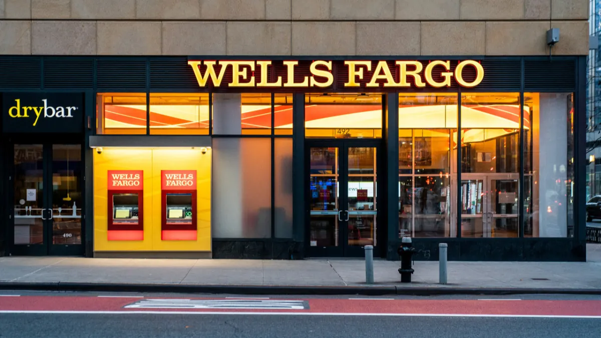 Wells Fargo kâr beklentilerini aşarken gelir beklentilerini karşılayamadı haber görseli