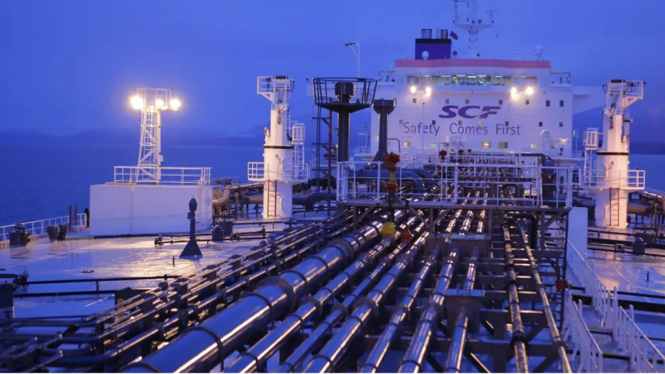 ABD, İran petrolünün satış lisansını yenilemeyecek haber görseli