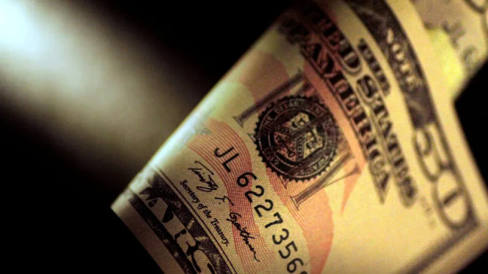 Hazine'de dolar cinsi borçlanma hazırlığı haber görseli