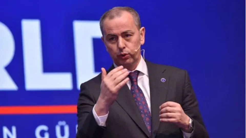 İş Bankası Genel Müdürü Aran: Enflasyonla mücadele programına ara vermeliyiz