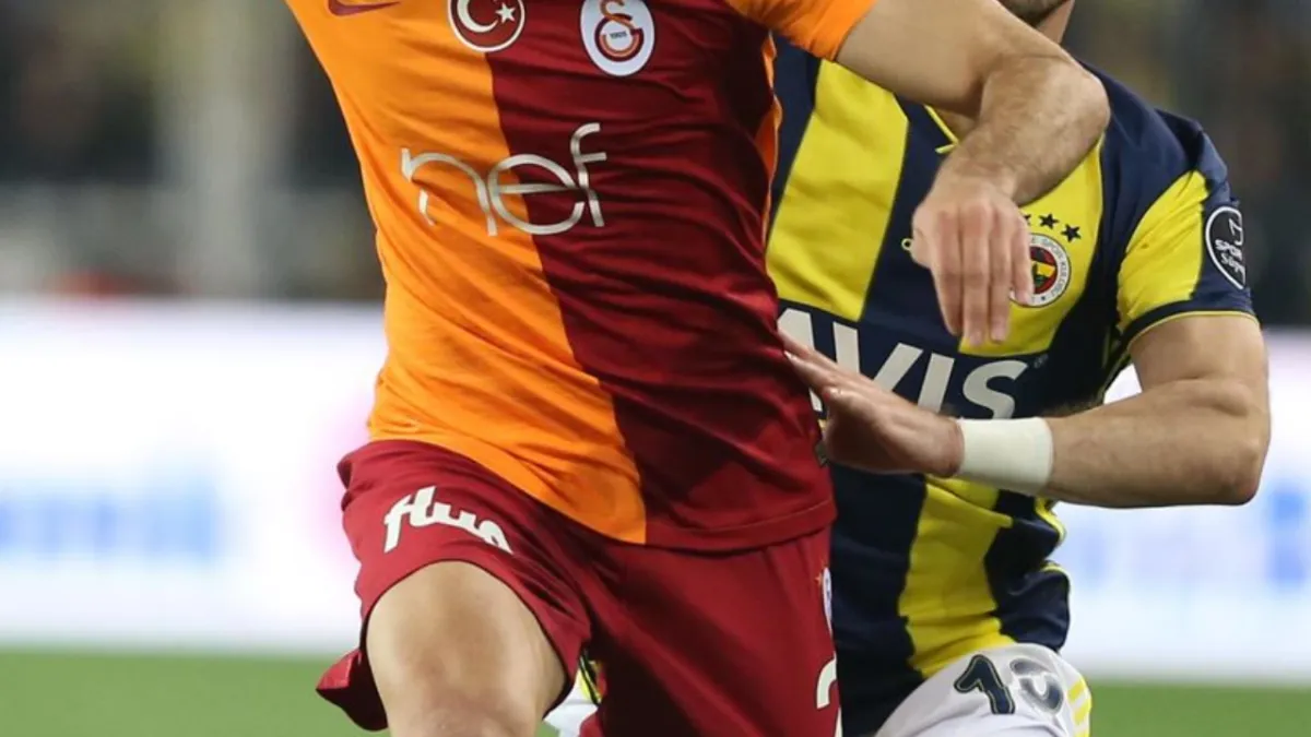 GS - FB derbi bu hafta mı? Galatasaray Fenerbahçe maçı ne zaman, saat kaçta? haber görseli