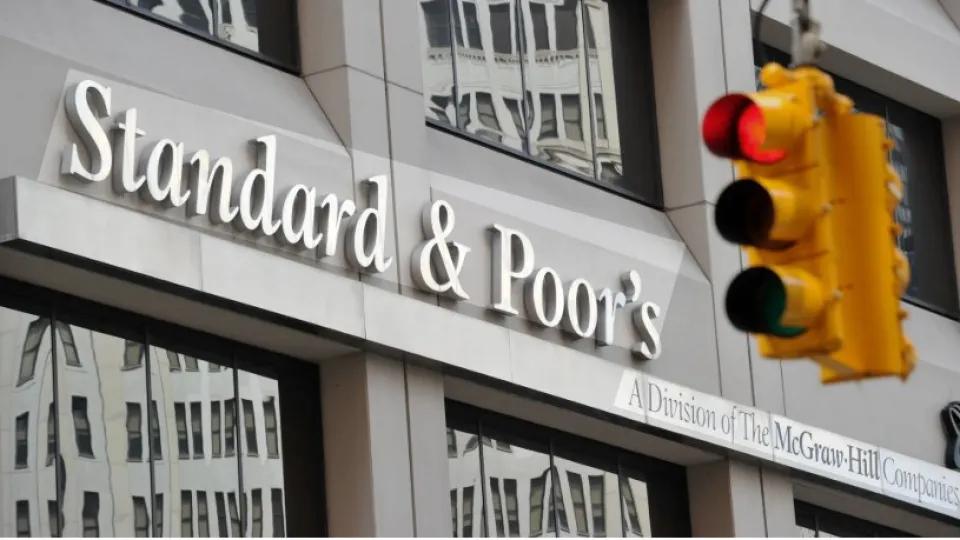 S&amp;P, Türkiye'nin kredi notunu korudu