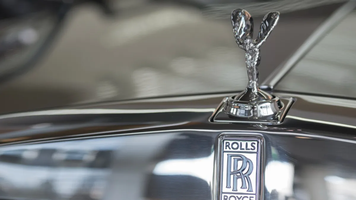 Rolls Royce'un kuralları baştan yazan elektriklisi, satışa çıkmadan tükendi