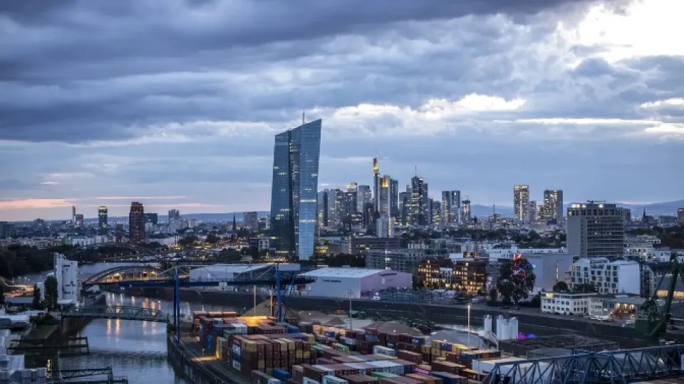 Almanya'da yatırımcı beklentileri 2022'den bu yana en düşük seviyede