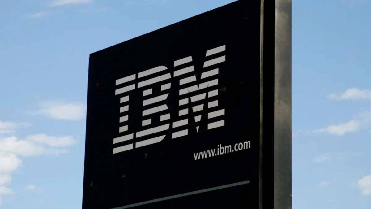 IBM'in geliri ilk çeyrekte arttı haber görseli
