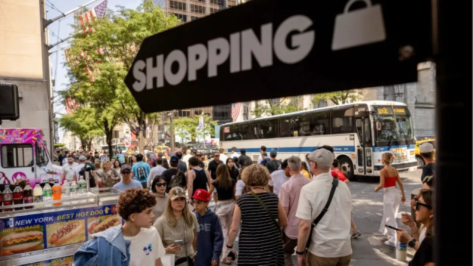 ABD'de tüketici güveni yılın zirvesinde