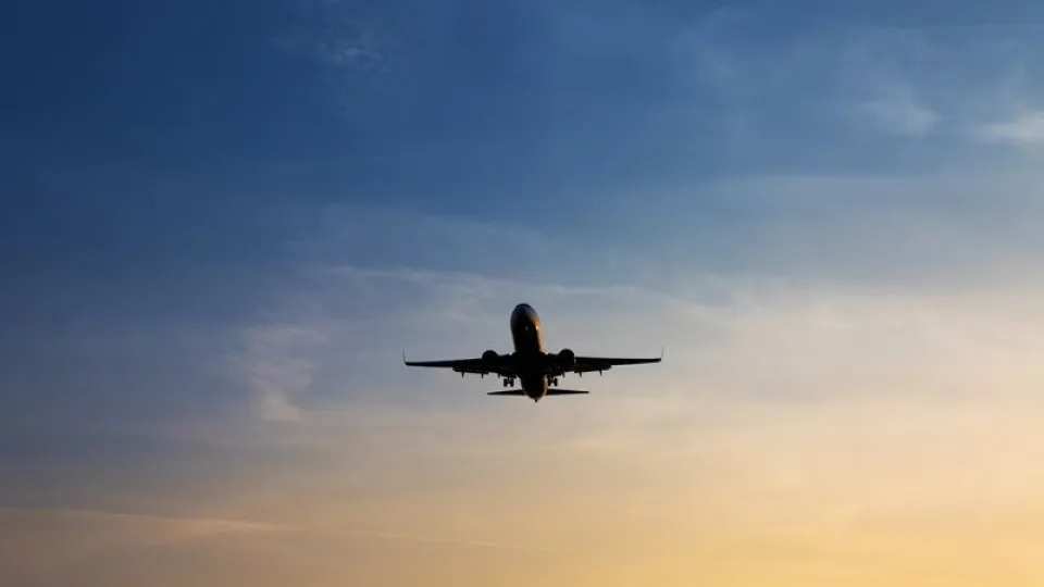 Hindistan'da havayollarından, yakıt vergisi indirimi uyarısı