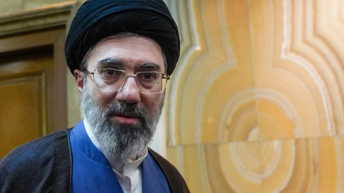Hamaney’den sert mesaj: Sadece askeri değil, ekonomik alanda da zafer şart