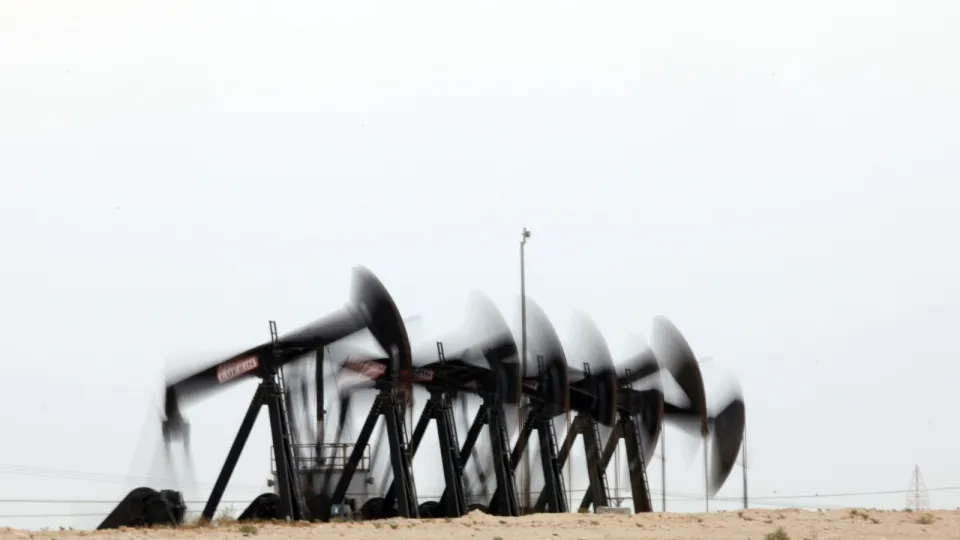 Petrol 60 günlük süre baskısıyla yükselişte 