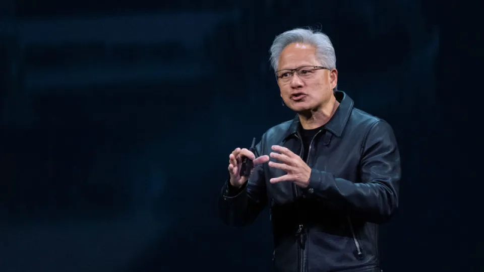 Nvidia CEO'su: Yapay zeka endüstride yeni iş imkânları sunuyor haber görseli