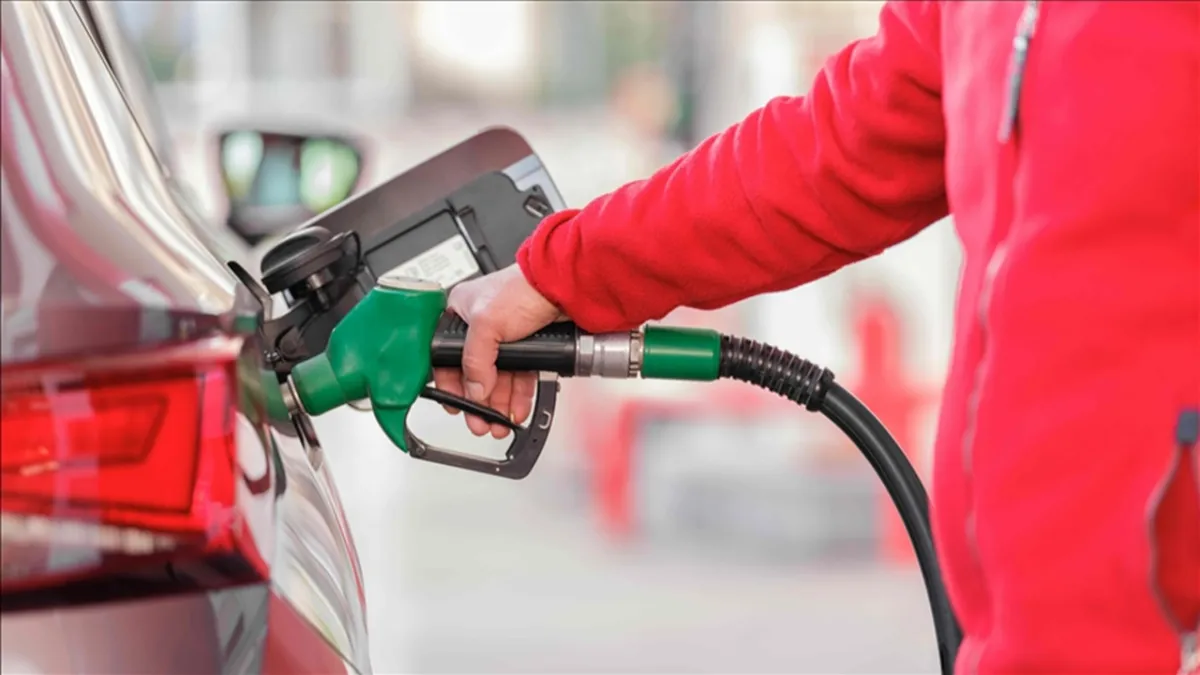 Akaryakıt fiyatlarında son durum! Benzin, motorin ve LPG'ye zam, indirim var mı? (6 Mayıs 2026)