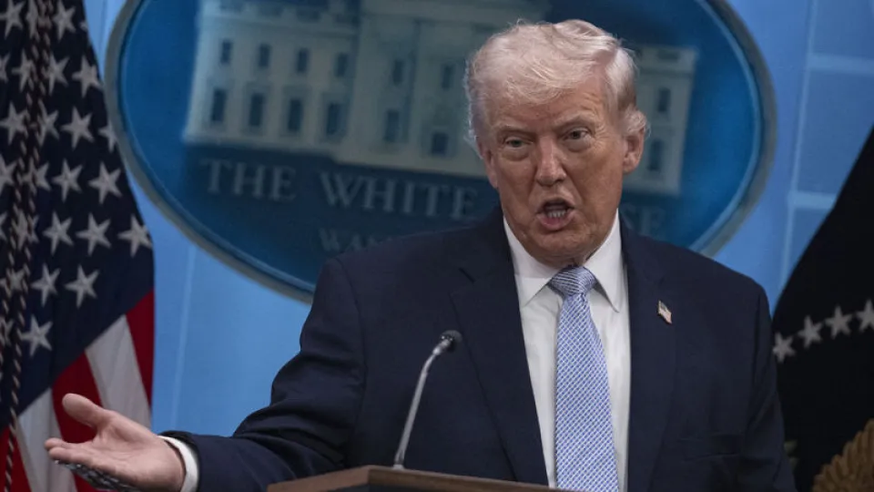 Trump: Rusya ve Ukrayna arasında 3 günlük ateşkes ilan edildi haber görseli